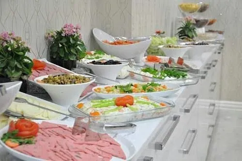 صبحانه هتل تکسیم کوئنتو